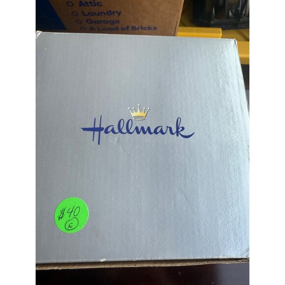 Hallmark 2001 Coca-Cola Santa Christmas Musical Snow Globe Moving Train NIB - Picture 2 of 3